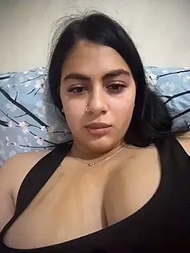Snapshot of LilyLovell chatting on May 2026 09:31:02 PM LilyLovell online show from May 2026 09:31:02 PM