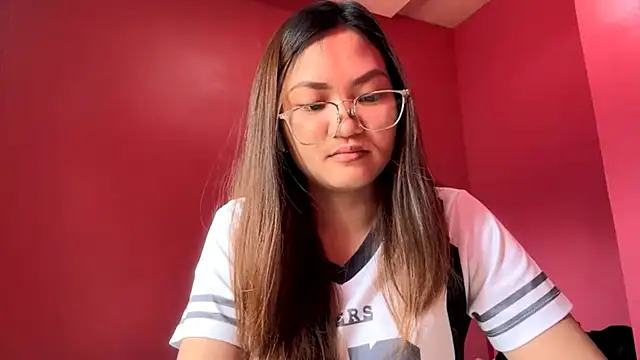 AliseSchiller online show from April 2026 06:05:02 AM