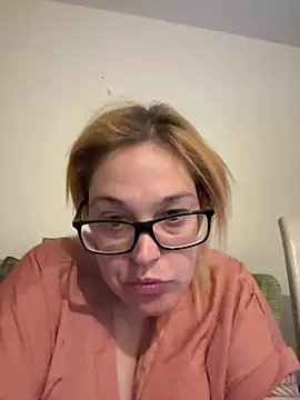 SecretRavenXO online show from May 2026 12:40:02 AM