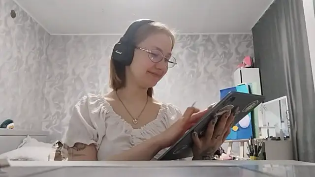 MyungWormington online show from April 2026 11:24:01 AM