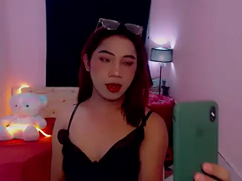 URsexyLylia online show from June 2026 05:37:02 PM