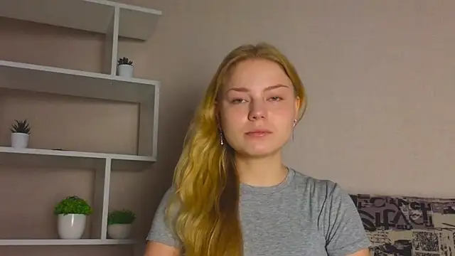 Snapshot of LavonaMadlem chatting on June 2026 09:35:01 PM LavonaMadlem online show from June 2026 09:35:01 PM