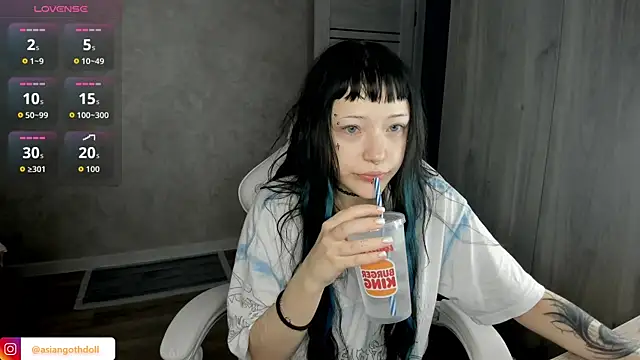 urmelodyy online show from July 2026 09:16:01 PM