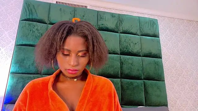 Elektradoll1 online show from May 2026 12:10:01 PM