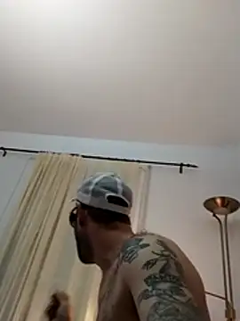 Genios101088 online show from April 2026 03:31:02 AM