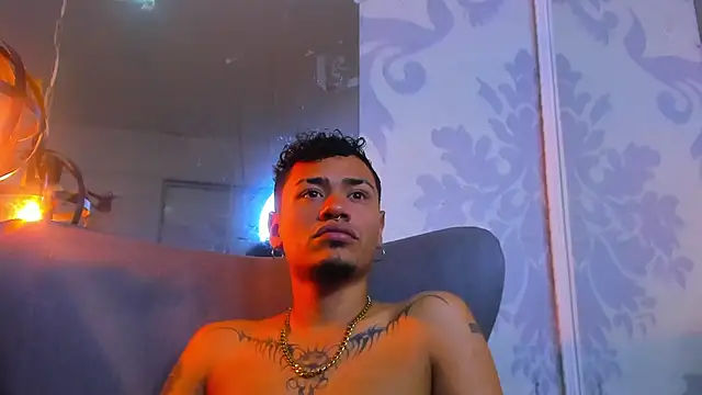 AlexandriuWolf online show from May 2026 01:44:01 AM