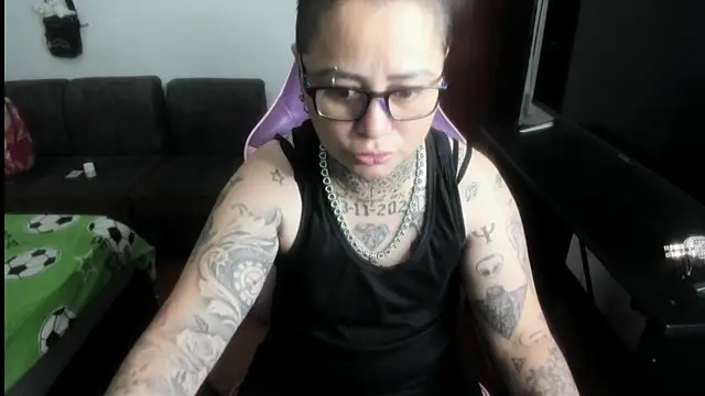romina23 online show from May 2026 10:37:02 PM