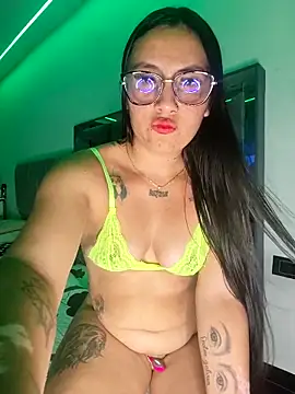 valeryrouse27 online show from April 2026 11:58:01 PM