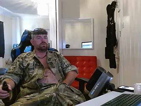 Snapshot of Naughtybihubbyxx chatting on July 2026 10:29:01 AM Naughtybihubbyxx online show from July 2026 10:29:01 AM
