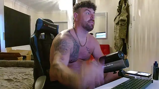 Snapshot of Naughtybihubbyxx chatting on July 2026 08:22:01 PM Naughtybihubbyxx online show from July 2026 08:22:01 PM