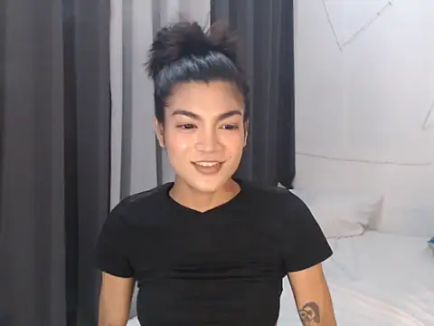 AveryBlesss online show from June 2026 11:42:02 AM