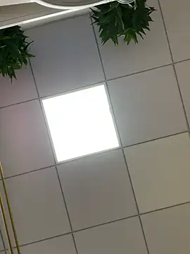 Snapshot of milkwine chatting on May 2026 03:46:02 AM milkwine online show from May 2026 03:46:02 AM
