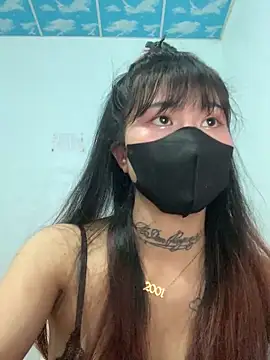 Lilyy18 online show from April 2026 01:06:01 PM