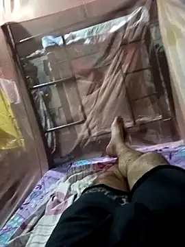 Pareja carliente online show from April 2026 12:27:01 AM