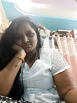 varshatelugu123 online show from April 2026 12:25:01 PM