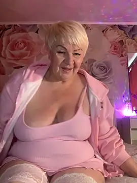 Snapshot of Laura_Miillf chatting on May 2026 08:32:01 AM Laura Miillf online show from May 2026 08:32:01 AM