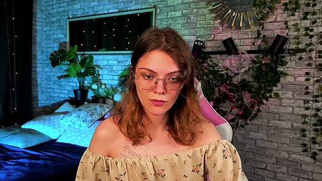Snapshot of Avrora_Spark chatting on April 2026 08:48:02 PM Avrora Spark online show from April 2026 08:48:02 PM