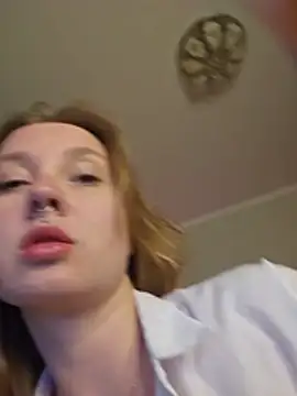 ooopsitscandy online show from July 2026 05:45:02 PM