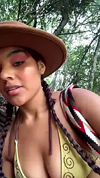 Snapshot of mariannella chatting on July 2026 10:42:02 PM mariannella online show from July 2026 10:42:02 PM