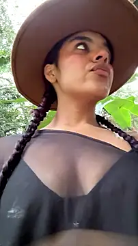 Snapshot of mariannella chatting on July 2026 10:49:02 PM mariannella online show from July 2026 10:49:02 PM
