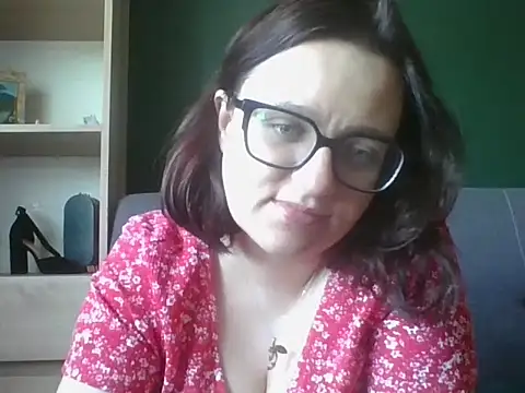 sensual paris online show from April 2026 08:01:01 AM