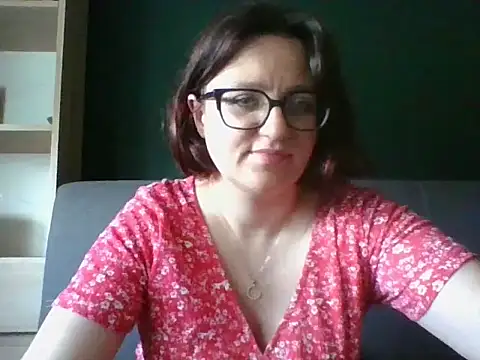sensual paris online show from June 2026 05:25:01 AM