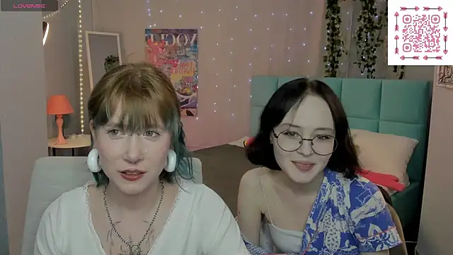 Snapshot of Lilac-Muse chatting on May 2026 11:50:01 AM Lilac-Muse online show from May 2026 11:50:01 AM