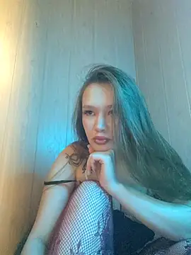 HotVibeK online show from May 2026 07:01:02 PM