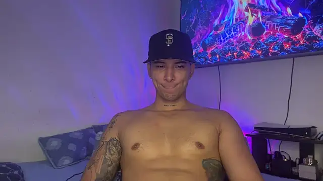 SexxxySquirterStev777 online show from July 2026 03:32:01 PM