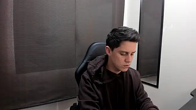 KendricTorres online show from June 2026 01:06:02 PM