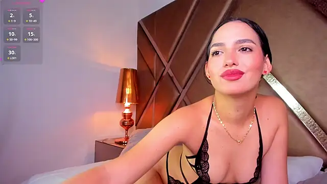 scarlethcollins  online show from June 2026 11:58:02 AM
