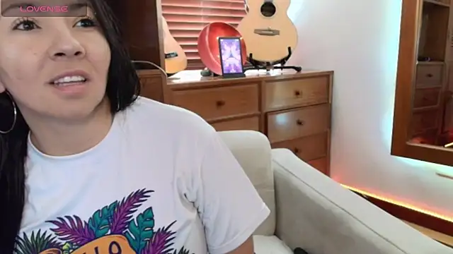 Taliapeach online show from June 2026 04:28:02 PM