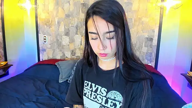 AshleyGross  online show from May 2026 07:44:02 PM