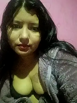 Snapshot of Estrellitadelmar chatting on May 2026 01:03:02 AM Estrellitadelmar online show from May 2026 01:03:02 AM