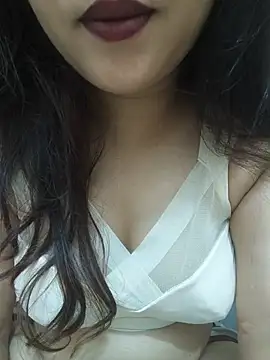Snapshot of Diya_Jaan chatting on May 2026 11:24:02 PM Diya Jaan online show from May 2026 11:24:02 PM