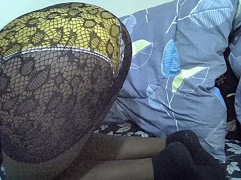 kwinda1523 online show from May 2026 06:09:01 PM