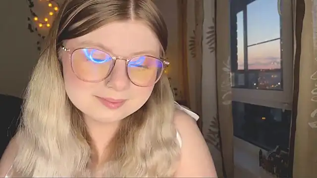YukiBlush online show from June 2026 10:21:02 PM