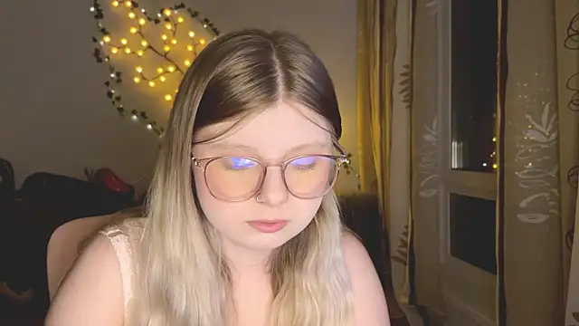 YukiBlush online show from July 2026 09:19:02 PM
