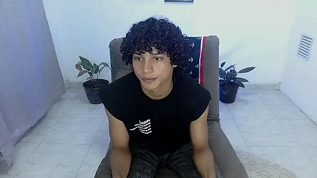 hades derox  online show from June 2026 01:33:01 AM