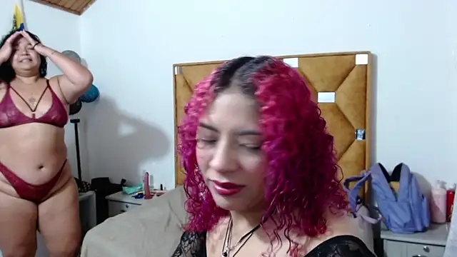 YANELISHOTT online show from June 2026 01:24:02 PM