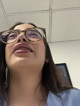Sweet Milaa1 online show from June 2026 07:03:02 PM