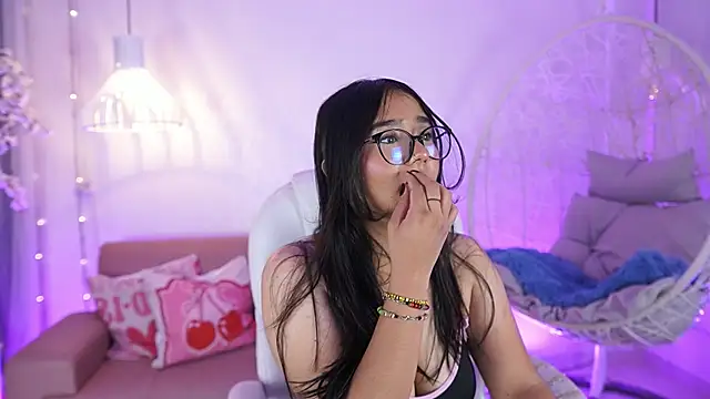 VioletJoness  online show from June 2026 11:41:02 AM