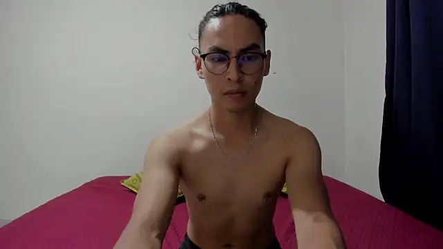 Snapshot of AntoniodeArmas chatting on May 2026 12:38:01 AM AntoniodeArmas online show from May 2026 12:38:01 AM