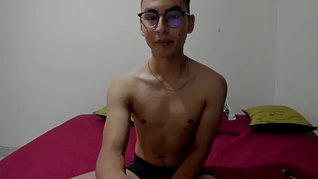 Snapshot of AntoniodeArmas chatting on May 2026 04:34:01 PM AntoniodeArmas online show from May 2026 04:34:01 PM