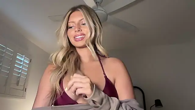 Summerclarke online show from May 2026 01:44:02 AM