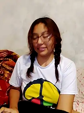 Snapshot of Grace_Moon04 chatting on June 2026 04:57:01 AM Grace Moon04 online show from June 2026 04:57:01 AM