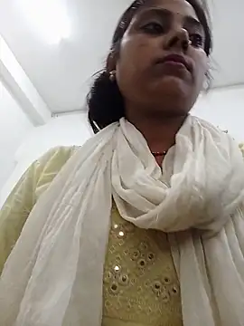 Simmi-00 online show from May 2026 04:08:02 AM