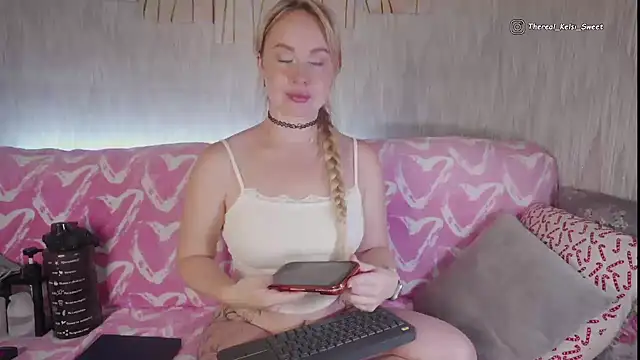Kitty-Kelsi online show from July 2026 09:03:01 AM