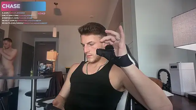 chaseleone online show from April 2026 07:31:01 PM