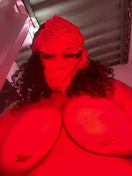 medusa mimada online show from April 2026 11:00:02 PM